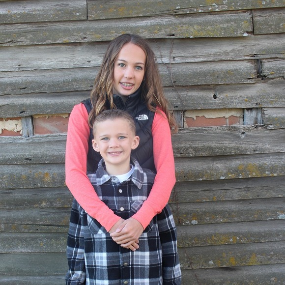 Meet your Posher, Kara - Picture 1 of 1